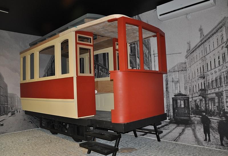 Zabytkowy tramwaj  w Muzeum Powstańców Śląskich